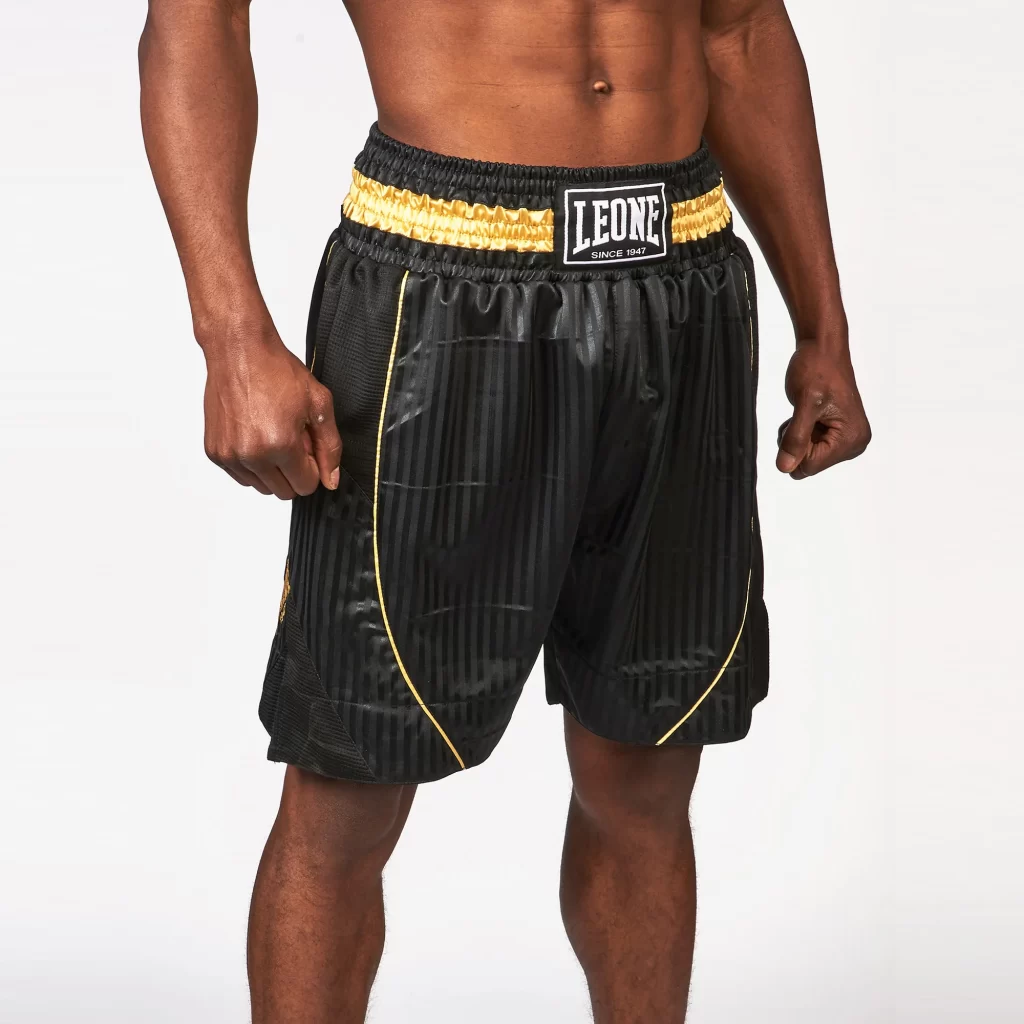 primo piano di pantaloncino da boxe Leone 1947-abbigliamento tecnico sport da combattimento